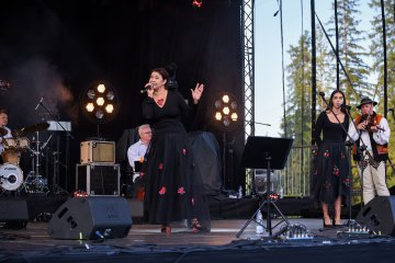 gallery-img