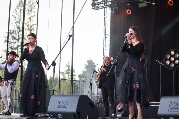gallery-img