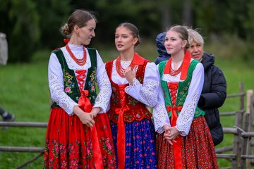 gallery-img
